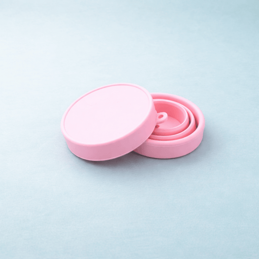 Reusable urine collection cup